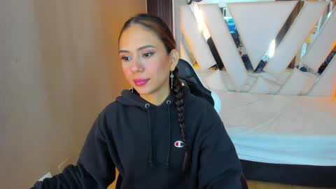 Snapshot of celeste_coquette chatting on March 2026 11:54:01 AM SARA online show from March 2026 11:54:01 AM