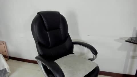 Snapshot of celeste_hillx chatting on October 2025 04:32:01 AM celeste_hillx online show from October 2025 04:32:01 AM