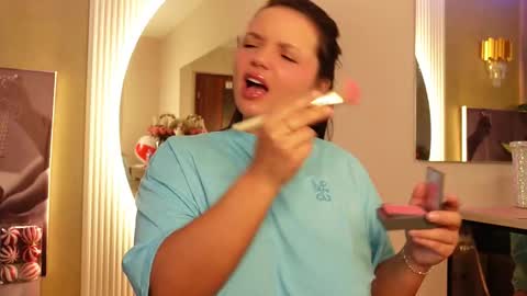 CelesteBailey online show from November 2025 07:35:02 AM