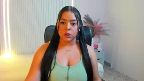 Snapshot of celestemoon5 chatting on January 2026 04:17:02 AM celestemoon5 online show from January 2026 04:17:02 AM