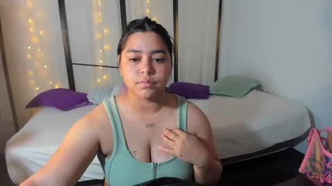 Snapshot of celestemoon5 chatting on January 2026 10:48:01 PM celestemoon5 online show from January 2026 10:48:01 PM