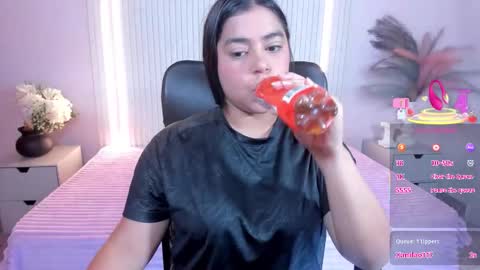 Snapshot of celestemoon5 chatting on February 2026 03:32:01 AM celestemoon5 online show from February 2026 03:32:01 AM
