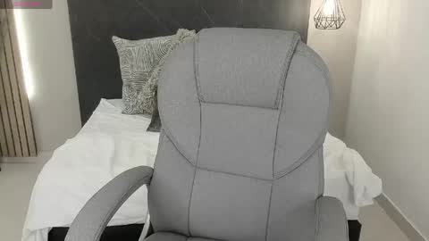 Snapshot of celestica_rose chatting on May 2026 09:21:01 PM Celestica online show from May 2026 09:21:01 PM