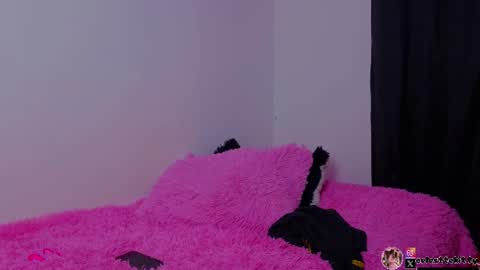 celestte_evans_1 online show from June 2026 06:44:01 AM