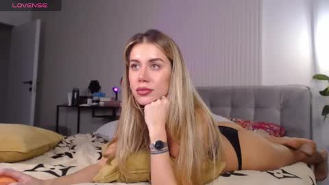 Celin online show from February 2025 09:58:02 PM