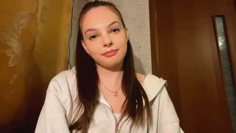 Mia online show from March 2026 04:09:01 PM