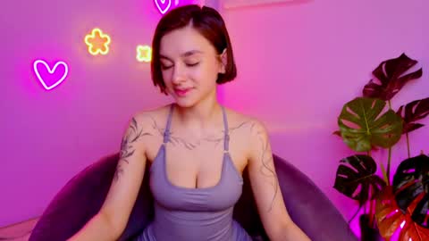 Snapshot of celine_dionn chatting on April 2026 03:44:02 AM Celine online show from April 2026 03:44:02 AM