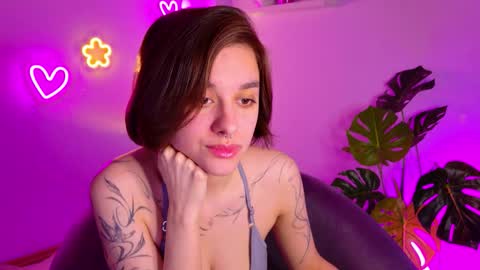 Snapshot of celine_dionn chatting on May 2026 03:46:02 AM Celine online show from May 2026 03:46:02 AM
