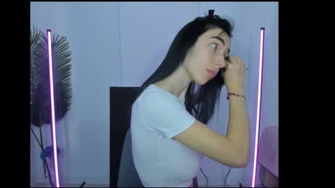 Snapshot of celine_roxelle chatting on November 2025 08:02:02 AM Celine Roxelle online show from November 2025 08:02:02 AM