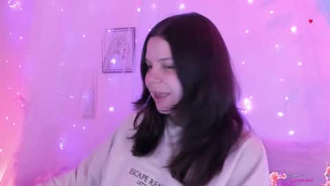 Snapshot of centaurigirls chatting on September 2025 02:44:02 AM Hello guys my name is Sofi and Lizzie and Vanessa online show from September 2025 02:44:02 AM