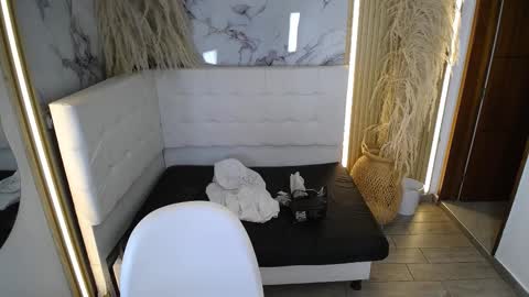 Snapshot of cerecita_02 chatting on January 2026 11:58:02 AM Cerecita online show from January 2026 11:58:02 AM