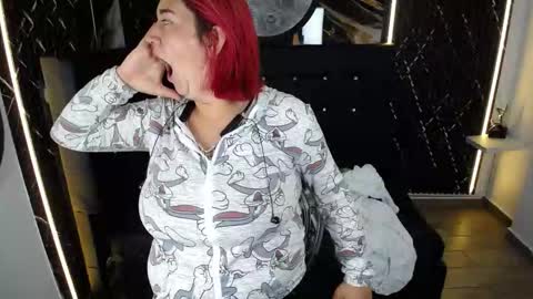 Snapshot of cerecita_02 chatting on January 2026 12:11:01 PM Cerecita online show from January 2026 12:11:01 PM