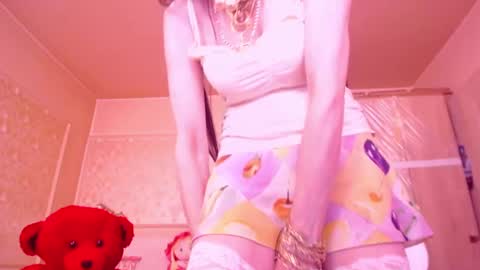 Cerise online show from February 2025 08:05:02 AM