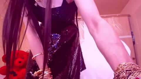 Cerise online show from March 2025 03:30:01 AM