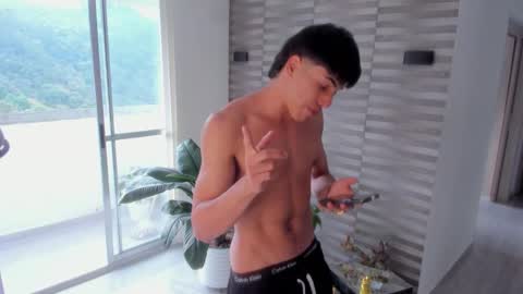 Snapshot of ceron_cb chatting on December 2025 07:54:02 PM ceron cb online show from December 2025 07:54:02 PM