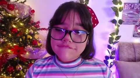 charlotte online show from December 2025 06:04:02 PM