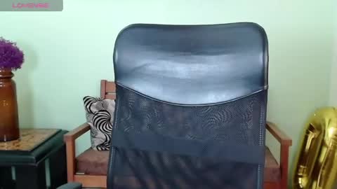 Snapshot of chalonvera chatting on April 2026 07:58:01 PM Chalon online show from April 2026 07:58:01 PM