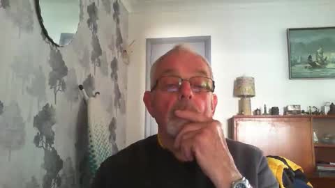 Snapshot of champers37 chatting on April 2026 03:18:02 PM Champers online show from April 2026 03:18:02 PM