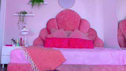 C H A N E L online show from November 2025 03:09:02 AM