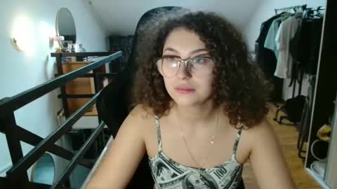 Stephanieblisss online show from February 2026 11:32:02 AM