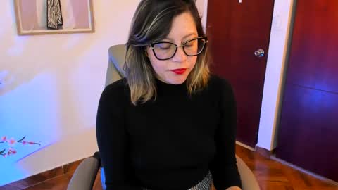 Snapshot of chanell_taylor_ chatting on November 2025 09:21:01 AM chanell online show from November 2025 09:21:01 AM