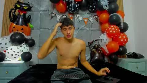 Snapshot of chanellandmax chatting on October 2025 01:12:02 PM Chanellandmax online show from October 2025 01:12:02 PM