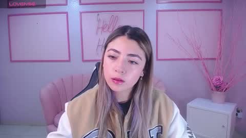 Snapshot of channel_blonde_a chatting on January 2025 04:30:01 PM channel_blonde_a online show from January 2025 04:30:01 PM