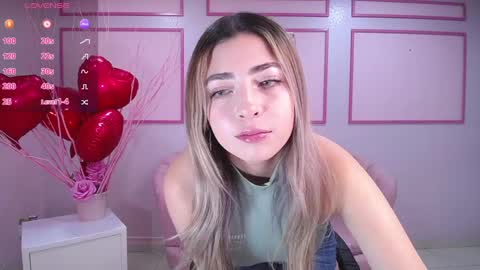 Snapshot of channel_blonde_a chatting on February 2025 04:39:02 PM channel_blonde_a online show from February 2025 04:39:02 PM