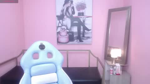 Snapshot of channtal_x chatting on April 2026 04:12:02 AM PVT 6TK 10PM - 6AM online show from April 2026 04:12:02 AM