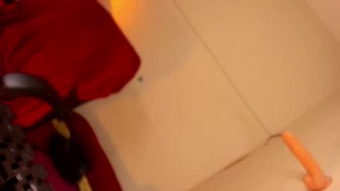 Snapshot of chantal_fuck chatting on May 2026 01:25:02 AM chantal_fuck online show from May 2026 01:25:02 AM