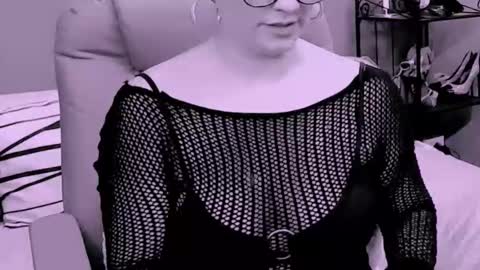 The Queen online show from November 2025 04:40:02 PM