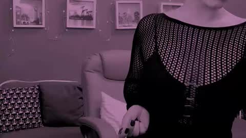 The Queen online show from February 2026 03:35:01 PM