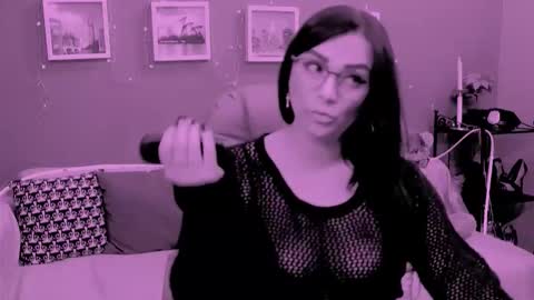 Snapshot of chantallovely chatting on March 2026 11:19:01 PM The Queen online show from March 2026 11:19:01 PM