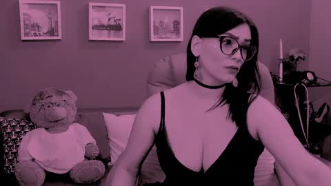 Snapshot of chantallovely chatting on March 2026 11:17:01 PM The Queen online show from March 2026 11:17:01 PM