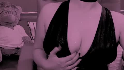 Snapshot of chantallovely chatting on March 2026 11:27:02 PM The Queen online show from March 2026 11:27:02 PM