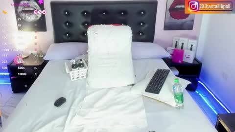 Snapshot of chantallripoll chatting on September 2025 03:35:02 PM ALEXANDRA online show from September 2025 03:35:02 PM