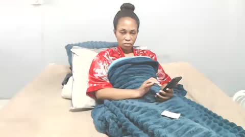 chantel87_ online show from November 2025 07:53:01 AM