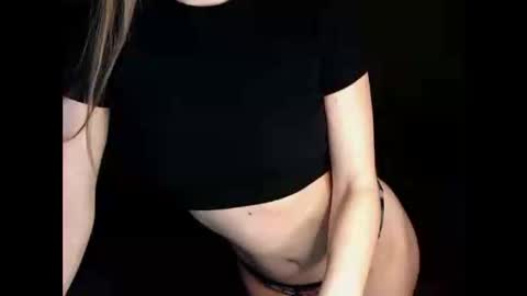 Snapshot of chanti_lovee chatting on March 2025 09:32:02 PM We Vibe  Device that vibrates at the sound of Tips and makes me wet. vibe lush edging daddy lovense online show from March 2025 09:32:02 PM