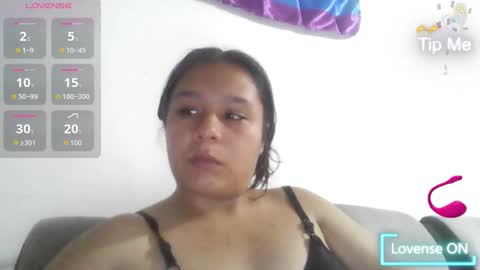 Snapshot of charis_21 chatting on February 2026 06:33:02 AM charis 2 online show from February 2026 06:33:02 AM