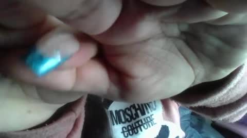 Snapshot of charis_21 chatting on April 2026 06:58:02 PM charis 2 online show from April 2026 06:58:02 PM