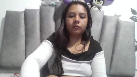 Snapshot of charis_21 chatting on April 2026 11:12:01 AM charis 2 online show from April 2026 11:12:01 AM