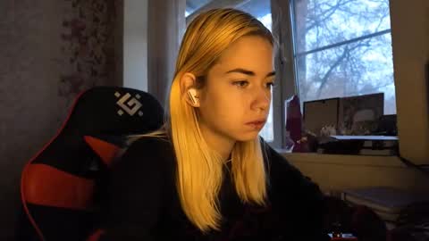 Snapshot of charleneschonert chatting on November 2025 08:06:01 AM Nancy online show from November 2025 08:06:01 AM