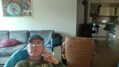 Snapshot of charles6064 chatting on June 2026 04:01:01 PM charles6064 online show from June 2026 04:01:01 PM