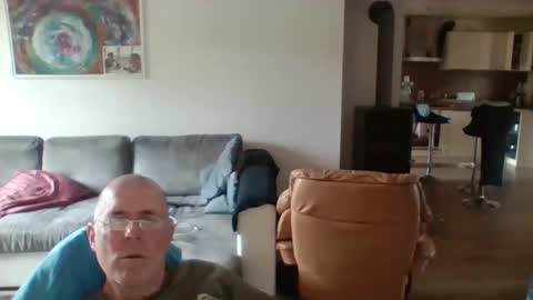 Snapshot of charles6064 chatting on June 2026 09:37:02 AM charles6064 online show from June 2026 09:37:02 AM