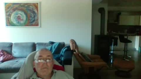 Snapshot of charles6064 chatting on July 2026 02:13:01 PM charles6064 online show from July 2026 02:13:01 PM