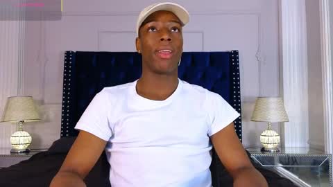 Snapshot of charlesbrown_ chatting on April 2026 02:07:01 PM charlesbrown_ online show from April 2026 02:07:01 PM