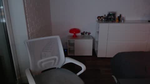 Snapshot of charleshanson69 chatting on November 2025 10:01:02 PM charleshanson69 online show from November 2025 10:01:02 PM