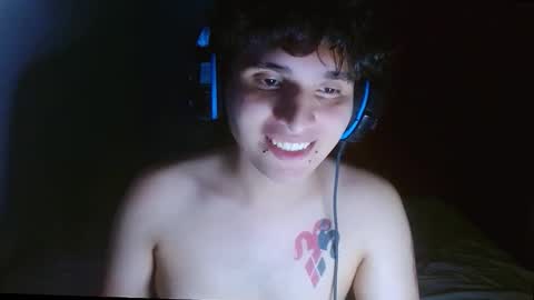 Snapshot of charley_quin chatting on April 2026 12:38:01 AM Charley quinn online show from April 2026 12:38:01 AM