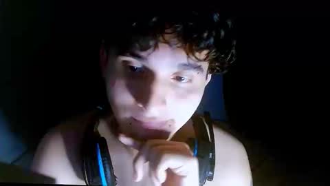 Snapshot of charley_quin chatting on April 2026 01:08:01 AM Charley quinn online show from April 2026 01:08:01 AM