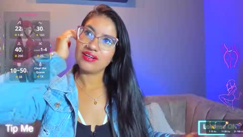 charlhot_ online show from November 2025 12:27:02 PM